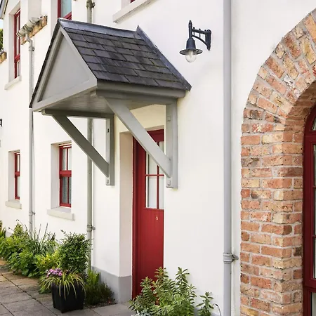 Old Stable Mews Castle Leslie Σπίτι διακοπών *