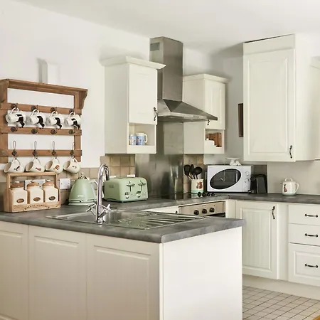 Old Stable Mews Castle Leslie Σπίτι διακοπών *