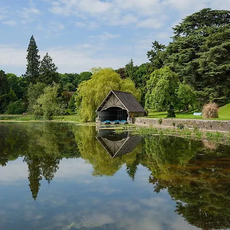 Old Stable Mews Castle Leslie *