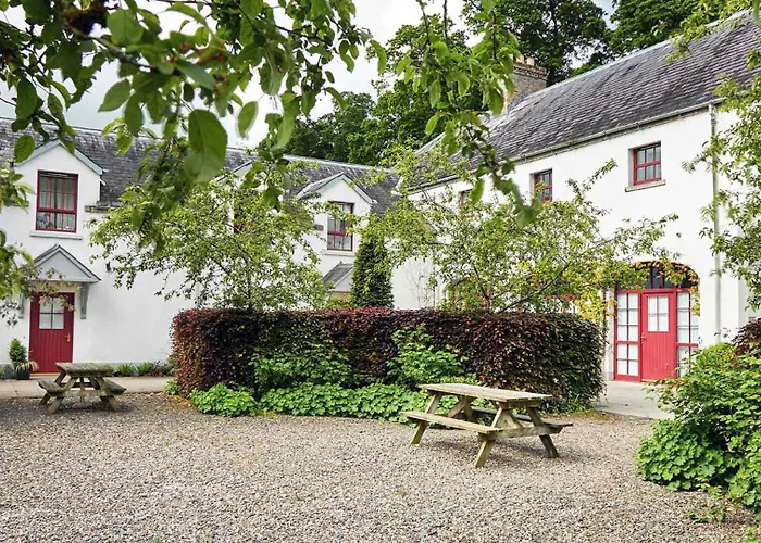 Old Stable Mews Castle Leslie Holiday home